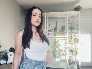 GirlOnTop880's Profile - Porn vids, Pics & More | ManyVids