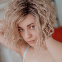 CarolineGrant's Profile - Porn vids, Pics & More | ManyVids