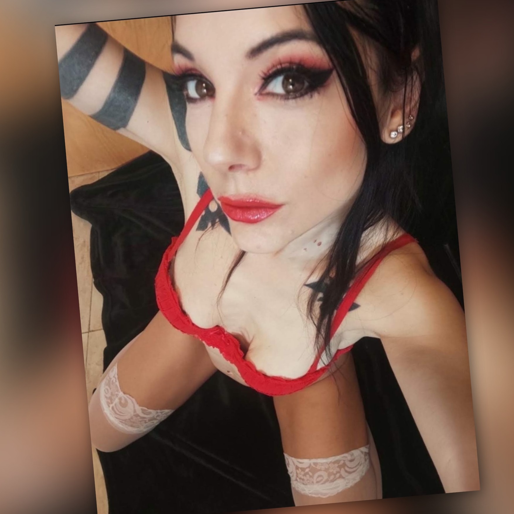 YourSweetPoison's Profile - Vids, Pics & More | ManyVids - ManyVids