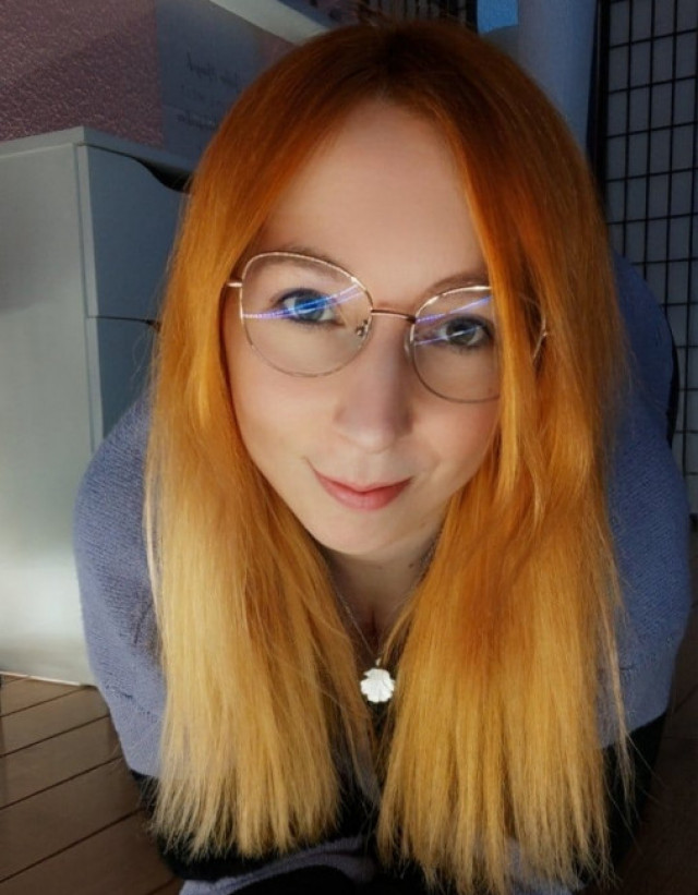 April Showers Contest Contest | ManyVids