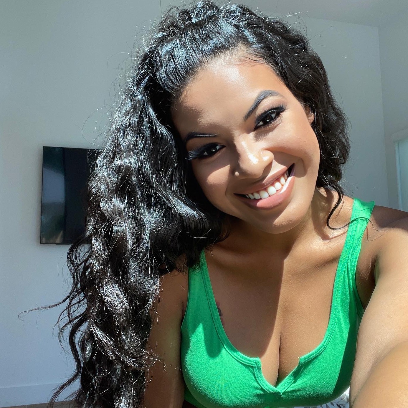 Maya Farrell Videos, Store, Club & Live Shows | ManyVids