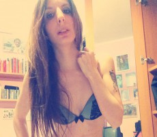 Red Rosy's Profile - Porn vids, Pics & More | ManyVids