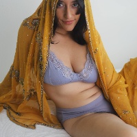 Zara Sutra's Profile - Porn vids, Pics & More | ManyVids