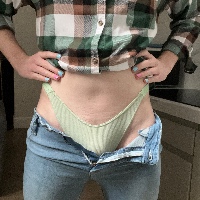 alizevert's Profile - Porn vids, Pics & More | ManyVids