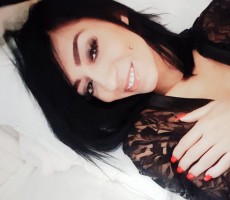 evelyne92's Profile - Porn vids, Pics & More | ManyVids