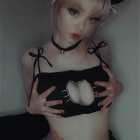 hellgirrl's Profile - Porn vids, Pics & More | ManyVids