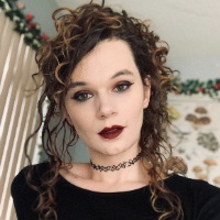 nicole-knight - Social - ManyVids