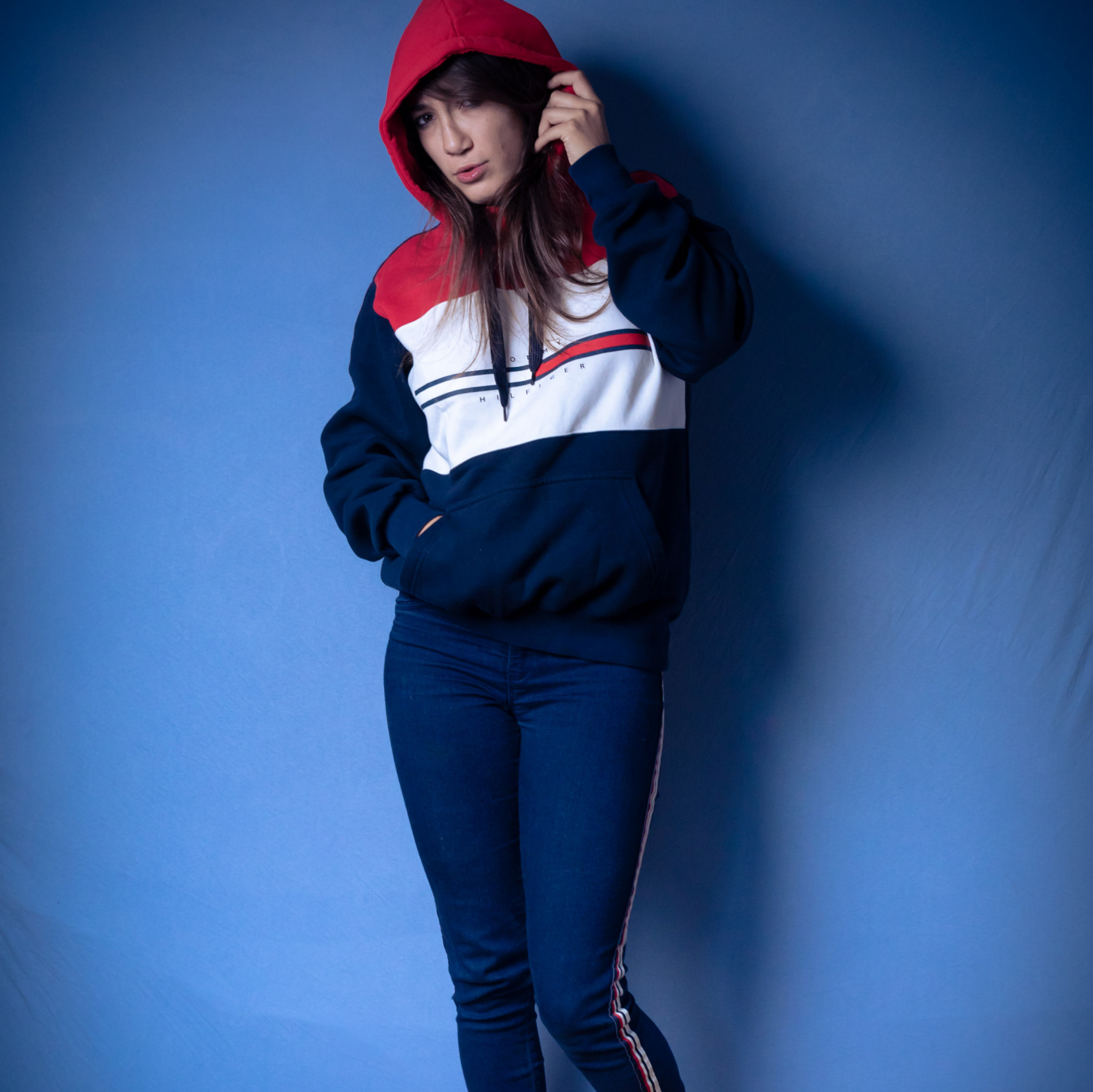 Eleonor Dasti has her very 1st shgooting