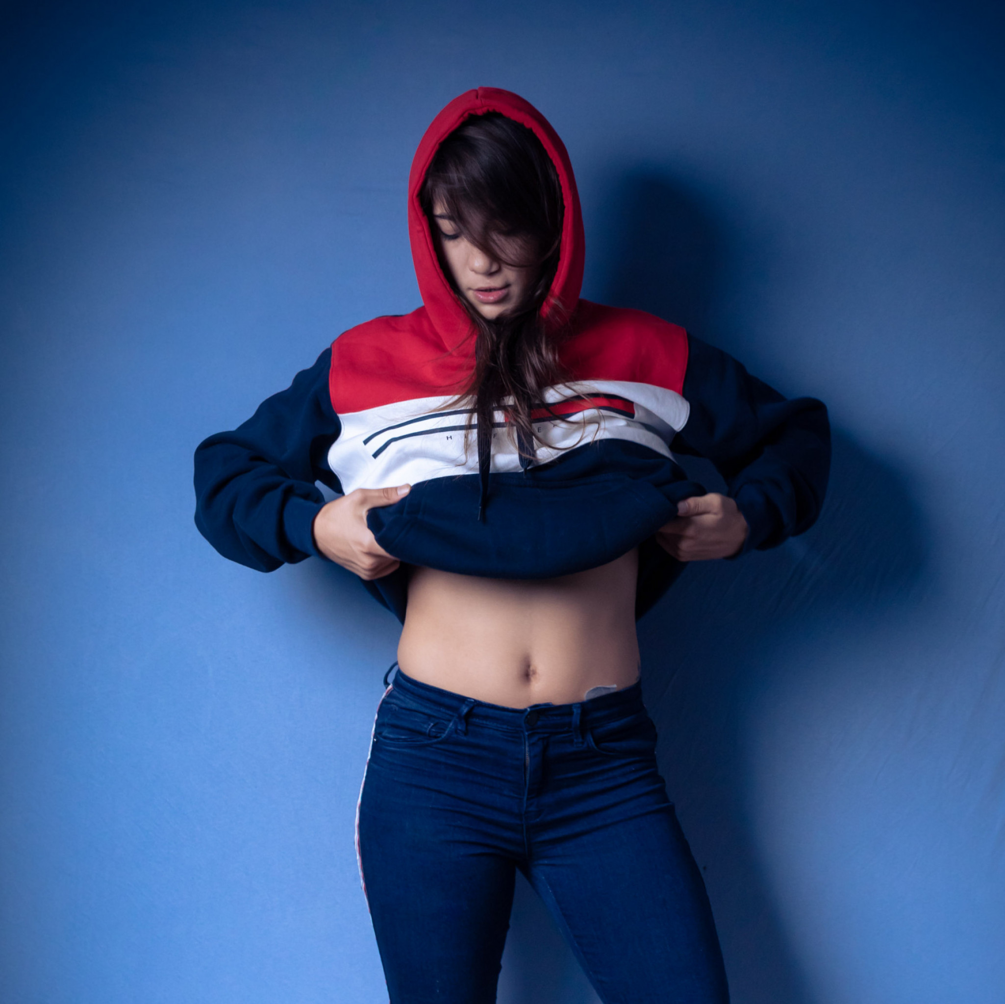 Eleonor Dasti has her very 1st shgooting