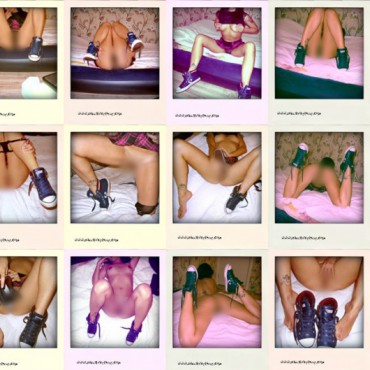 Bad girl in Converse Chucks Photo Set