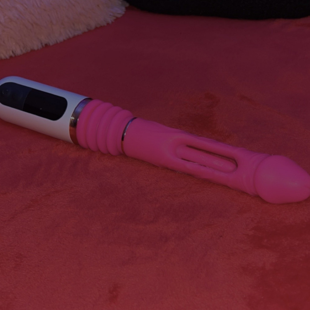 CeCes collectors item famous pink fuck machine!!!