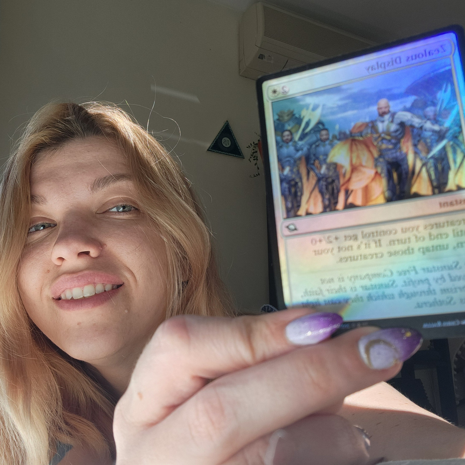 Photoset of your favourite cracked Magic the Gathering pack