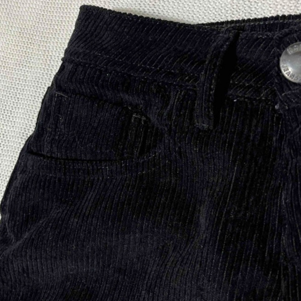 BLACK HIGH WAISTED CORDUROY SHORT