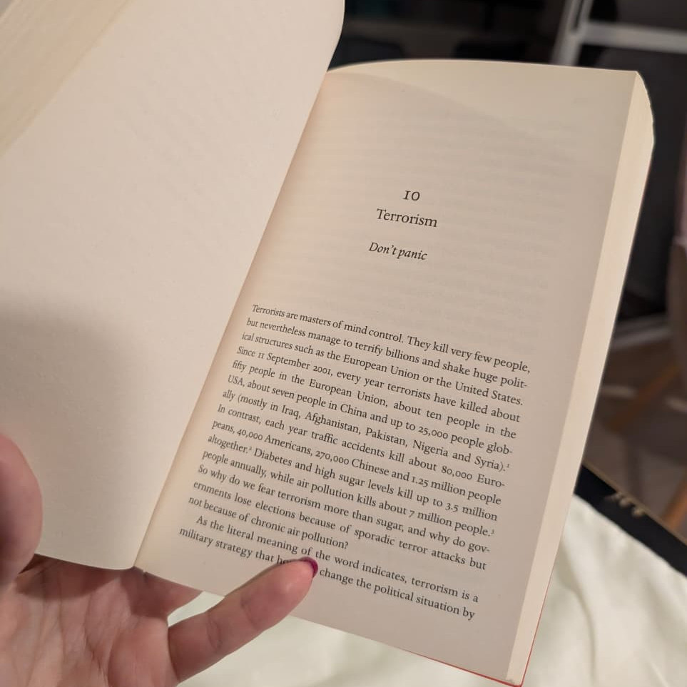 Book 21 Lessons for the 21st Century by Yuval Noah Harari