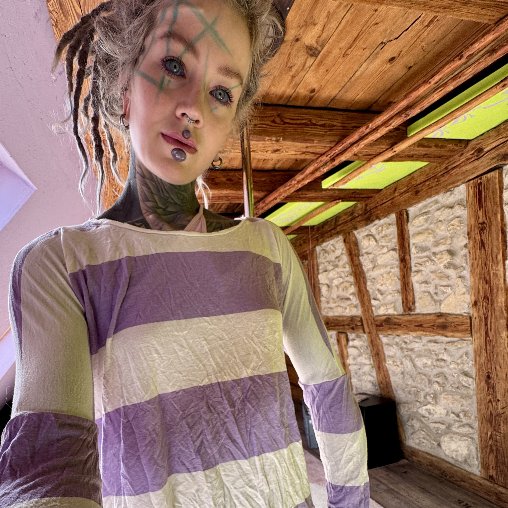 Used outdoor pullover