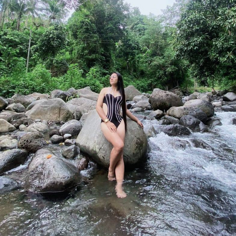 Willing to be to youre Lover