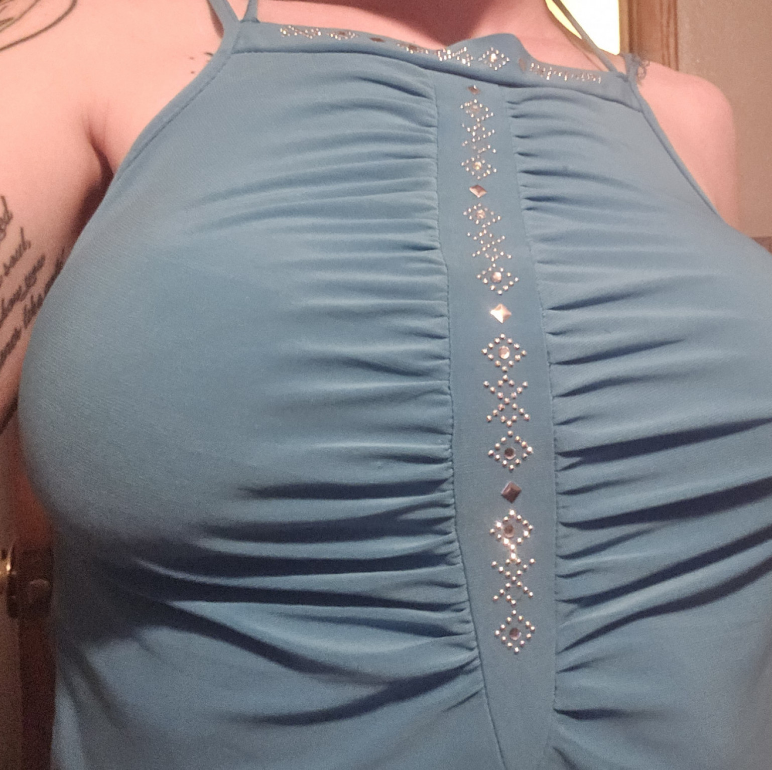 Worn sexy Y2K club top W BONUS content