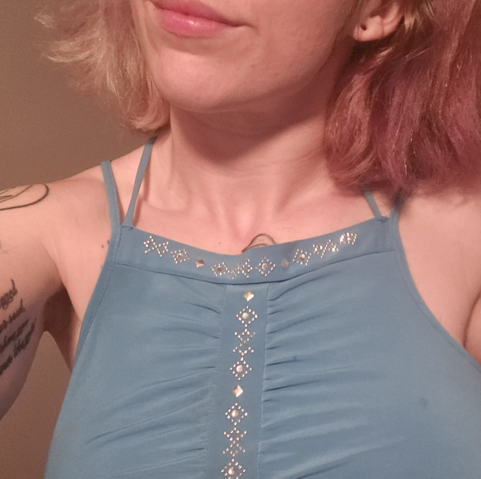 Worn sexy Y2K club top W BONUS content