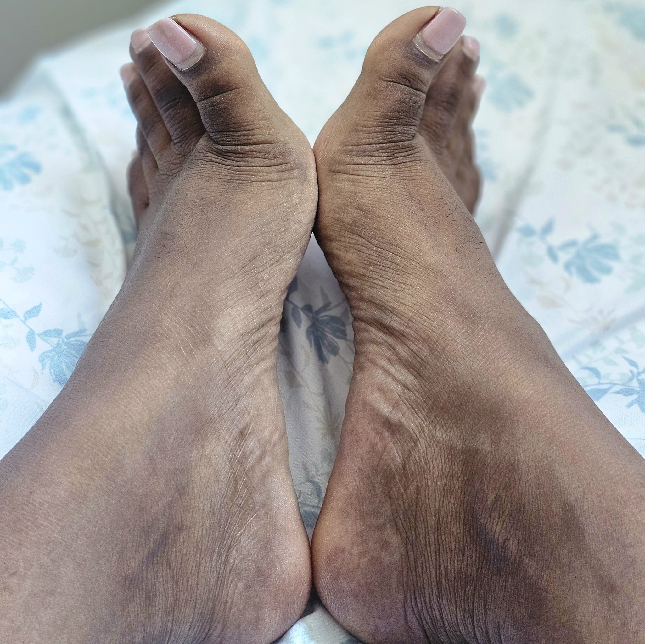 Natural Bare Feet Pics