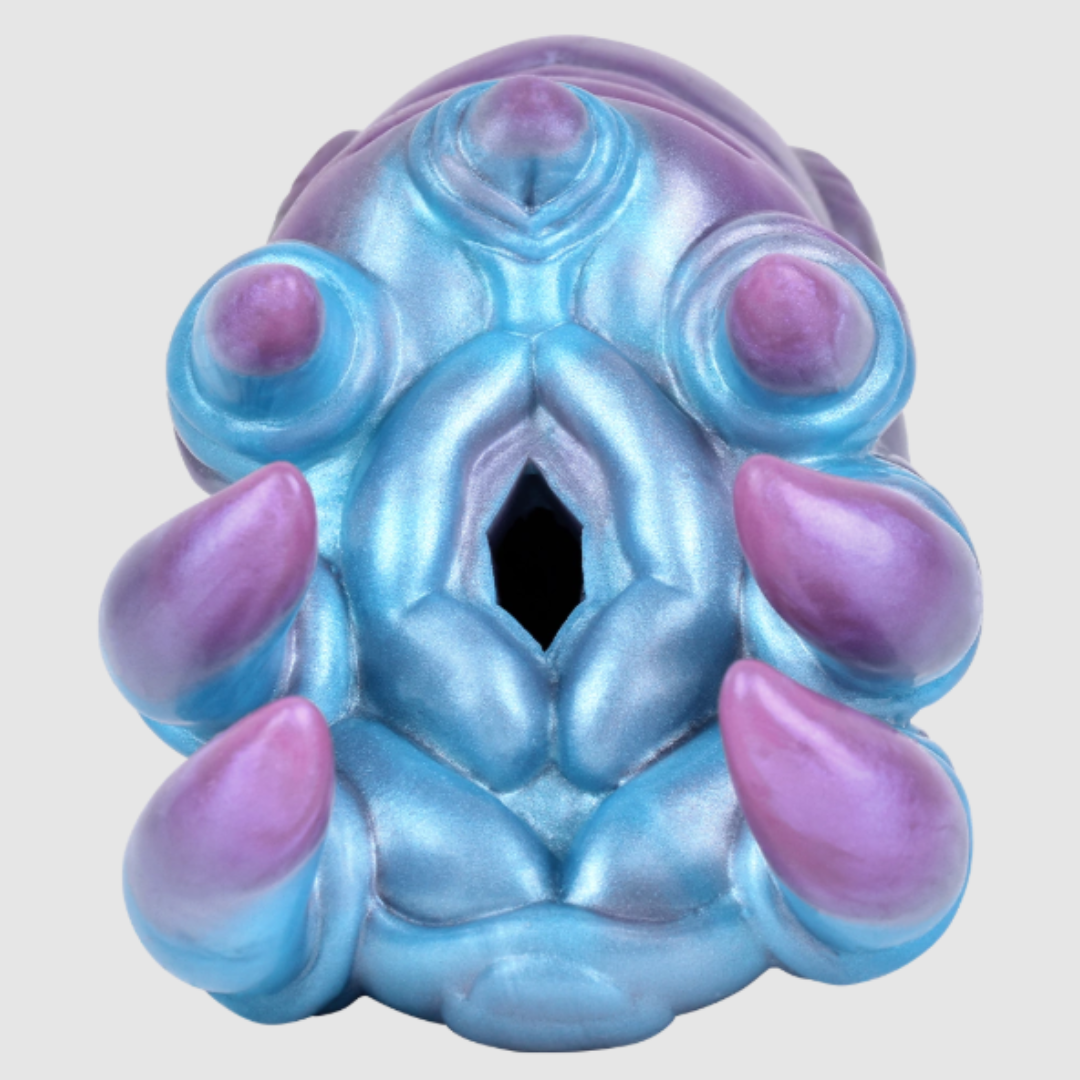 Monster pussy custom vid