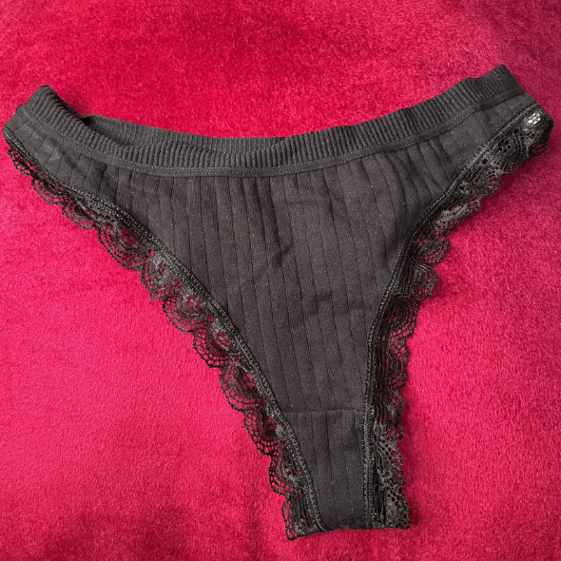 MV Store Buy items from your favorite girls.