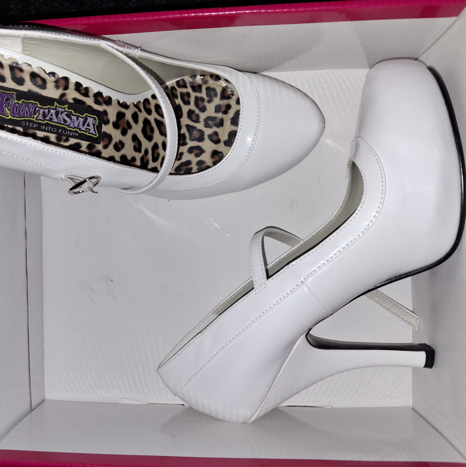 Funtaisma  White Pat Shoe