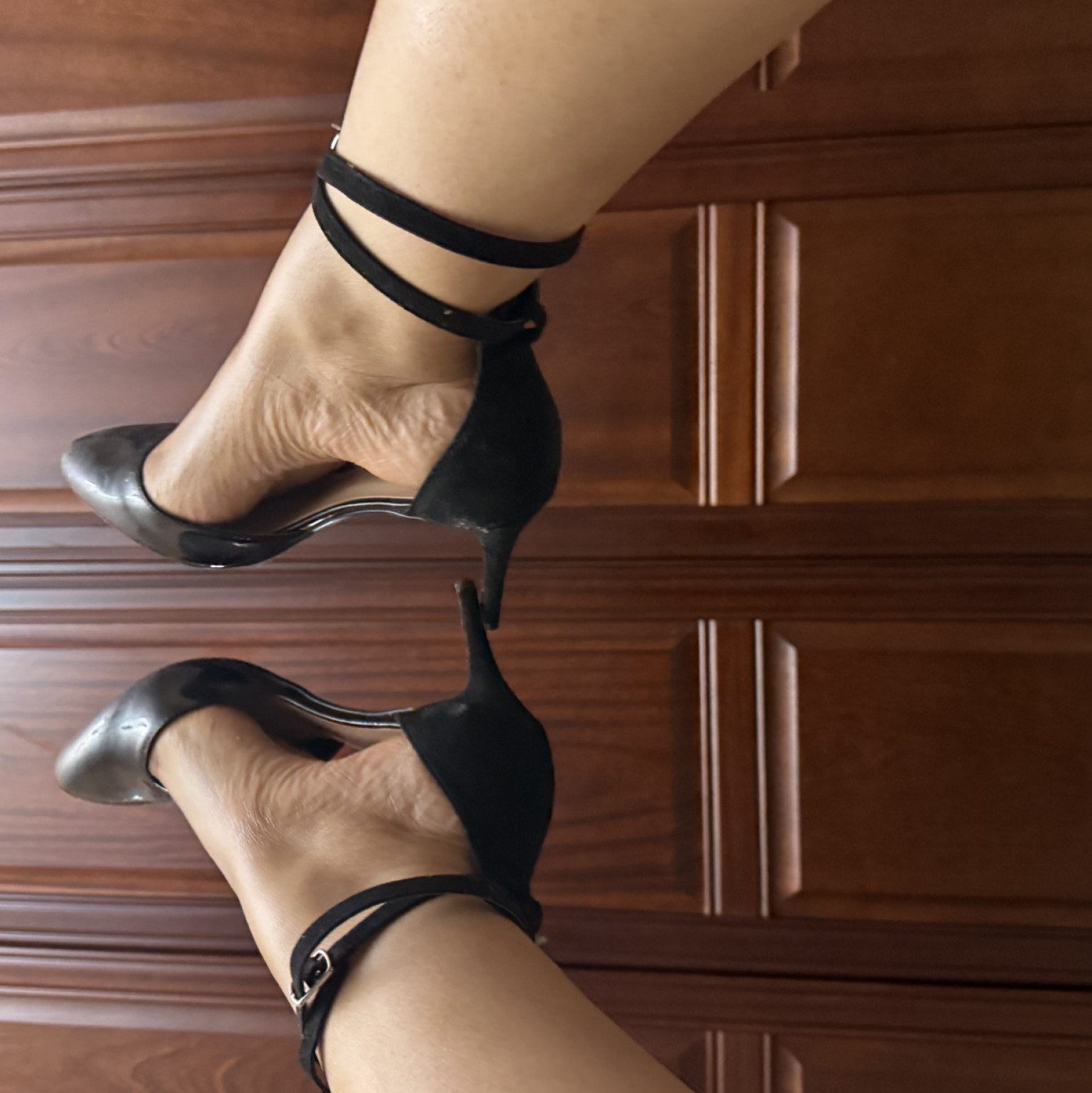 Strap on leg heels