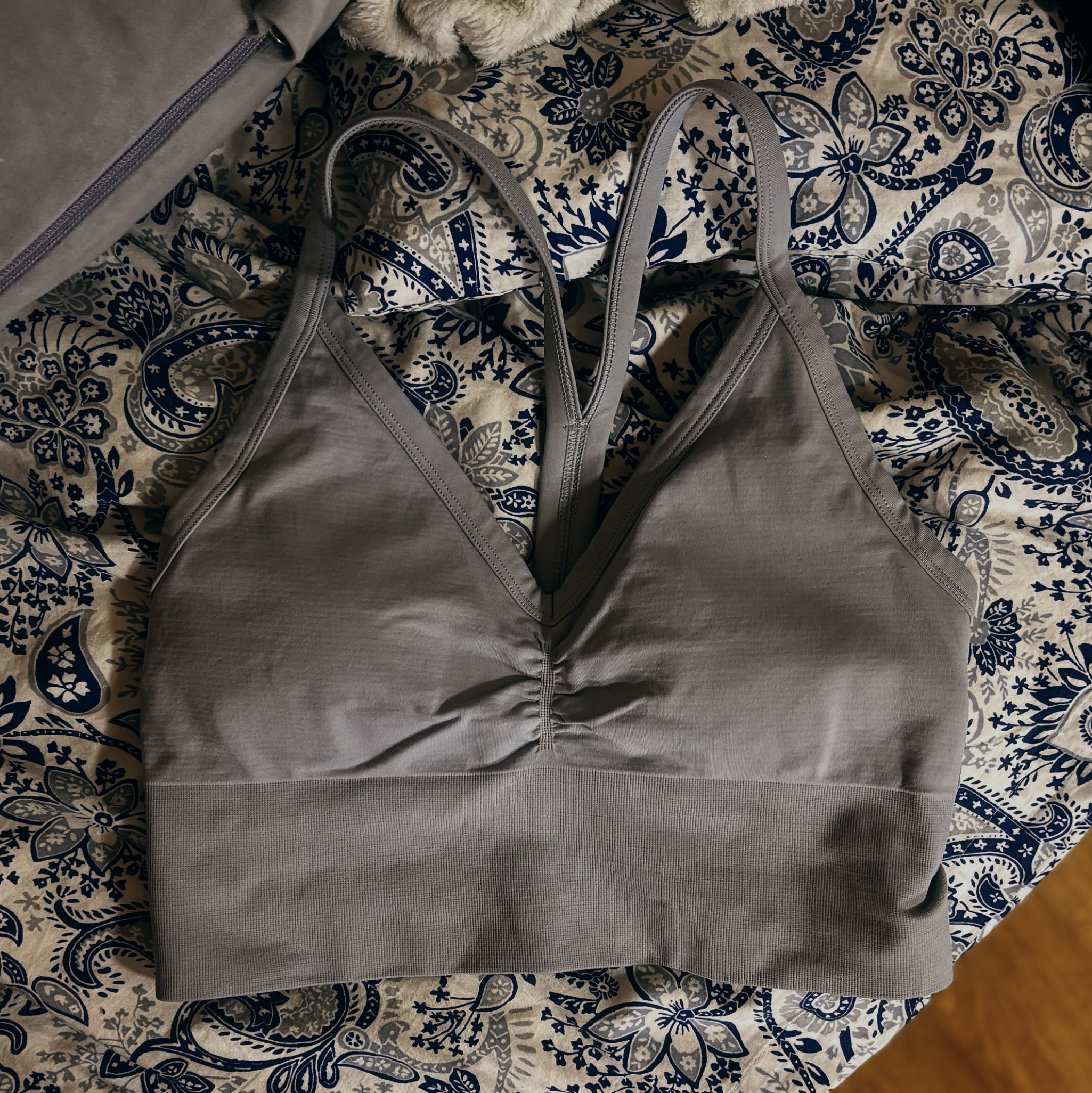 Smoky blue GYM top