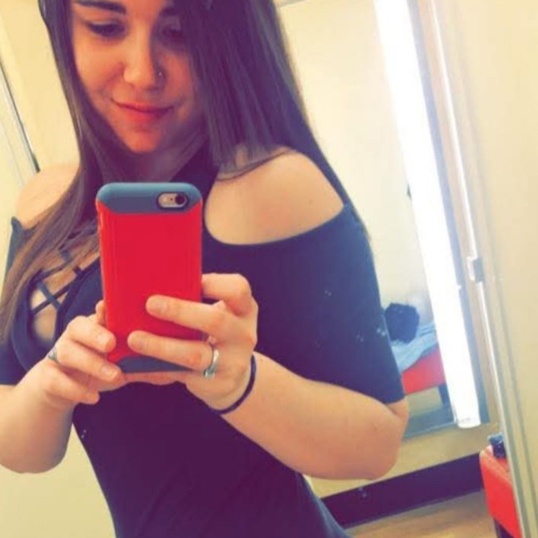 Melissa Is a naughty cuckhold gf who works in the medical