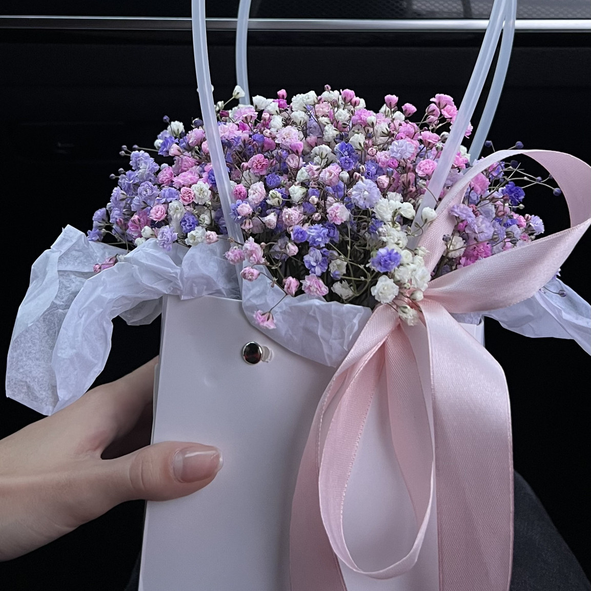 Give the Mistress a bouquet flowers