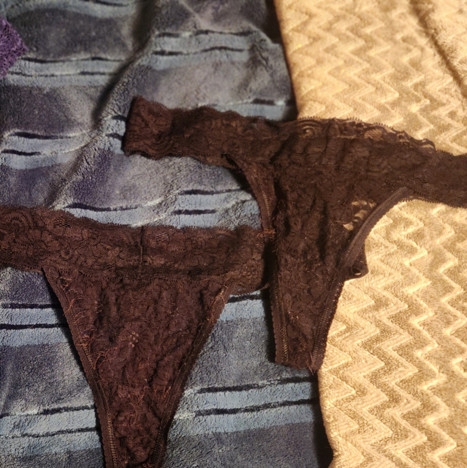 Used thongs