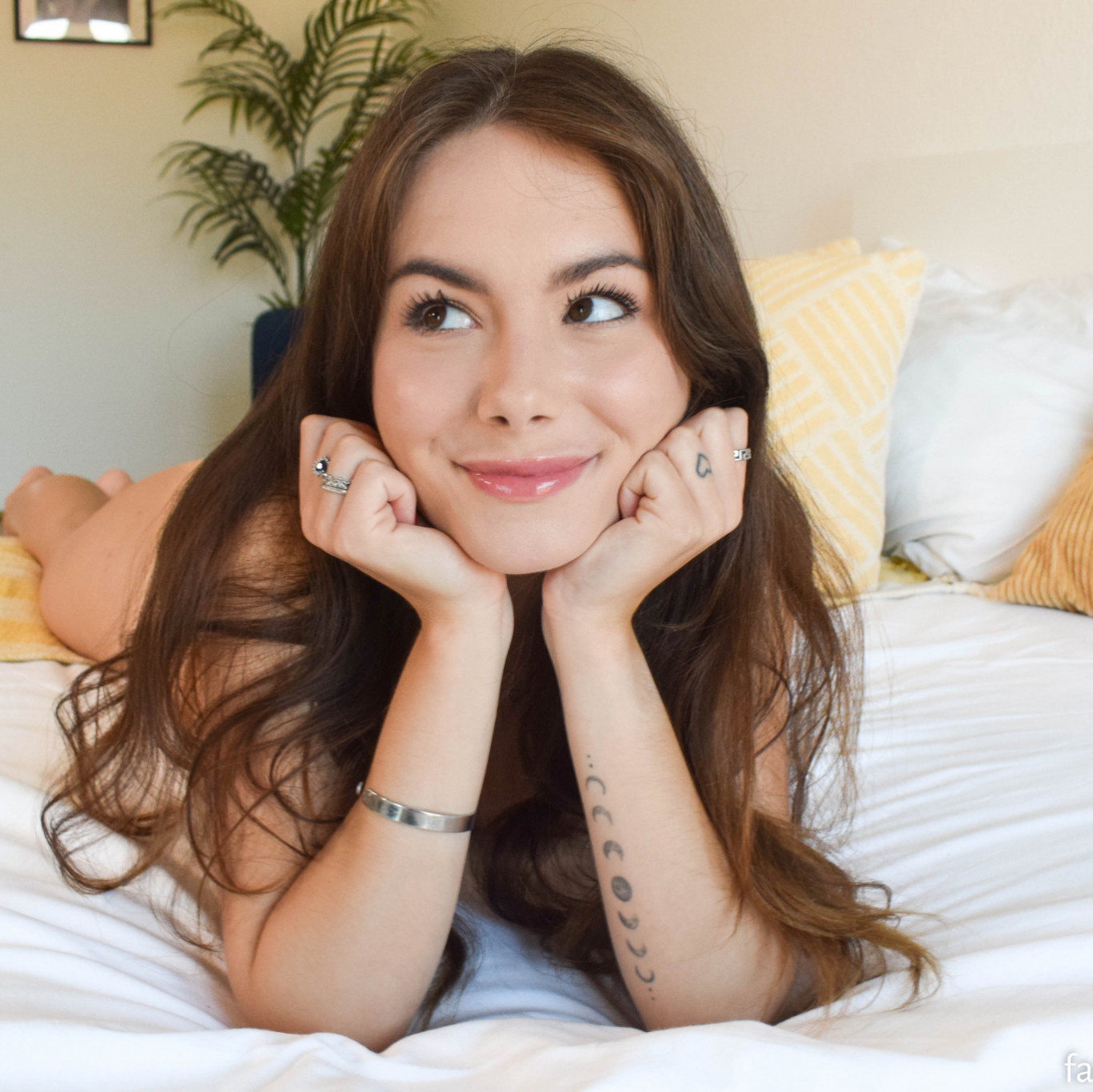 Liz Ocean picture set