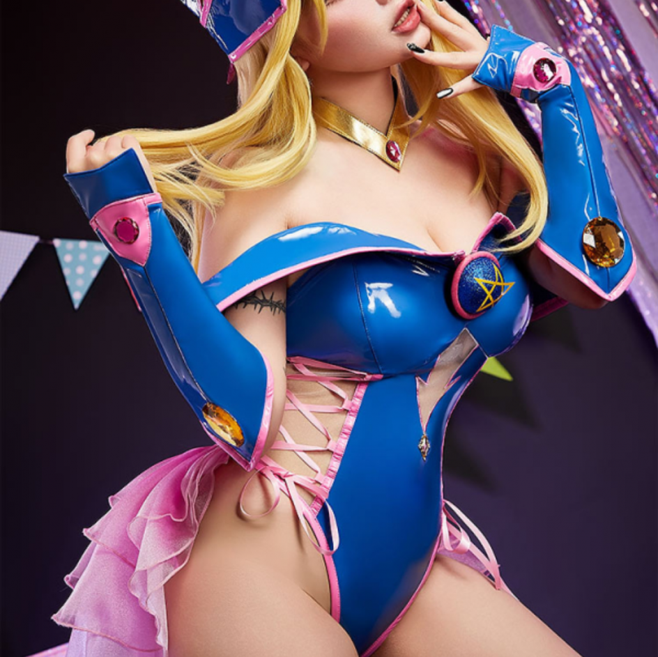 Dark Magician Girl Cosplay
