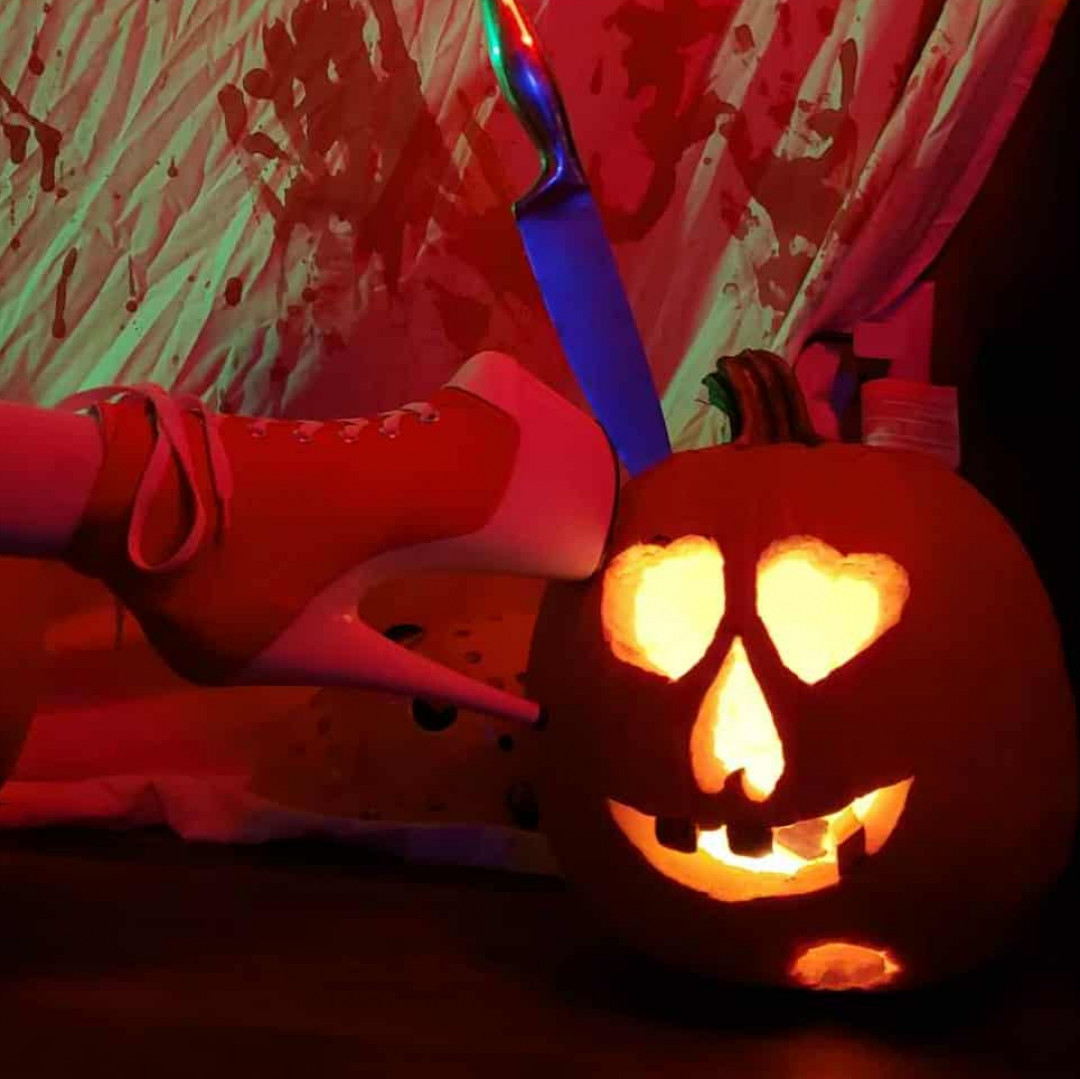 Phoenix's Pleaser Obsession