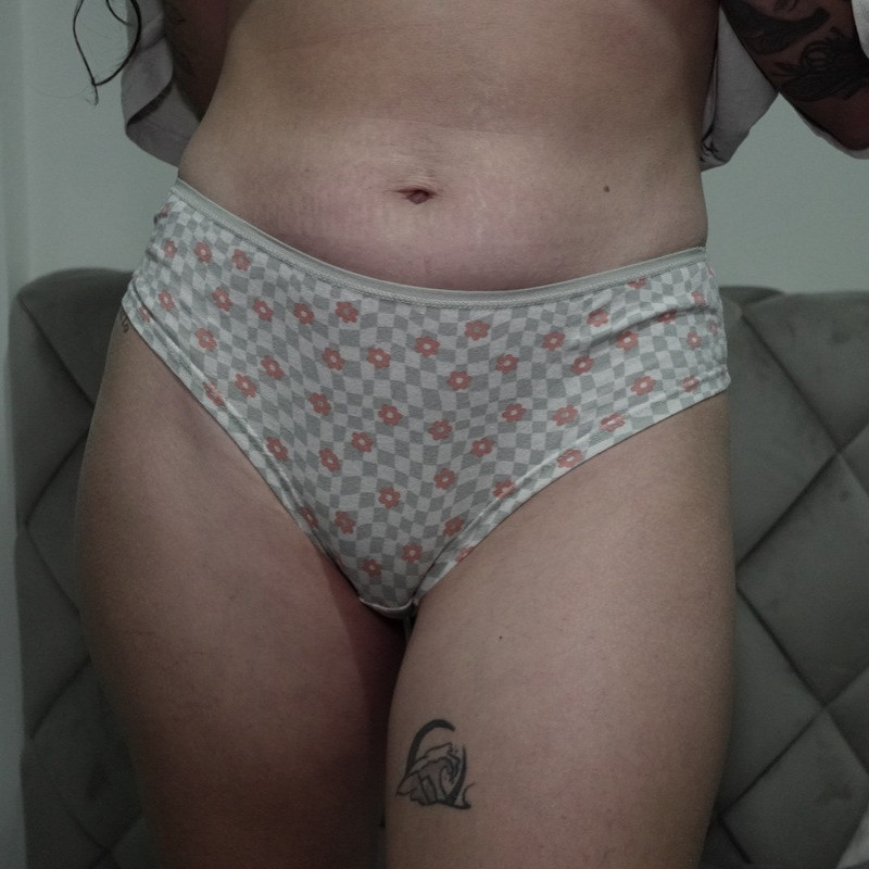 Panties with flowers