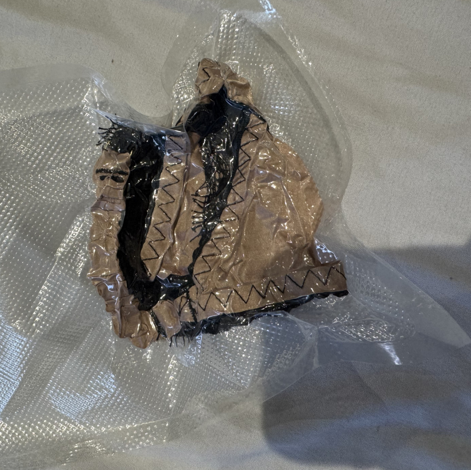 GOLD AND BLACK LACE PANTIE