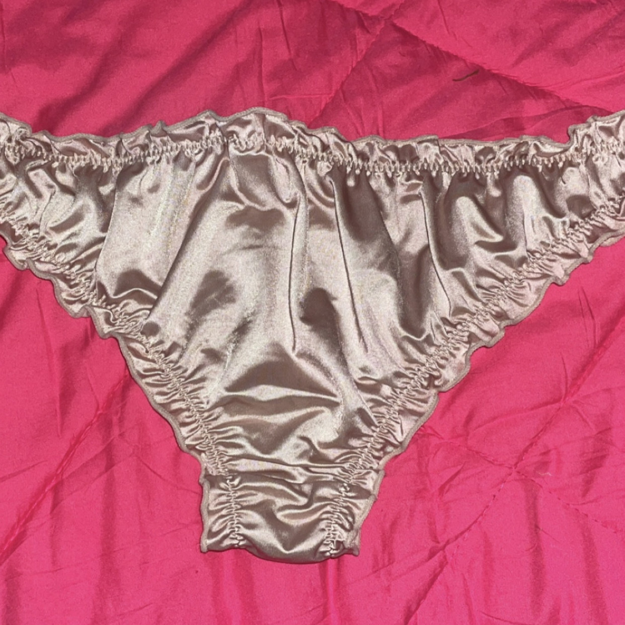 Silky ruffle panties