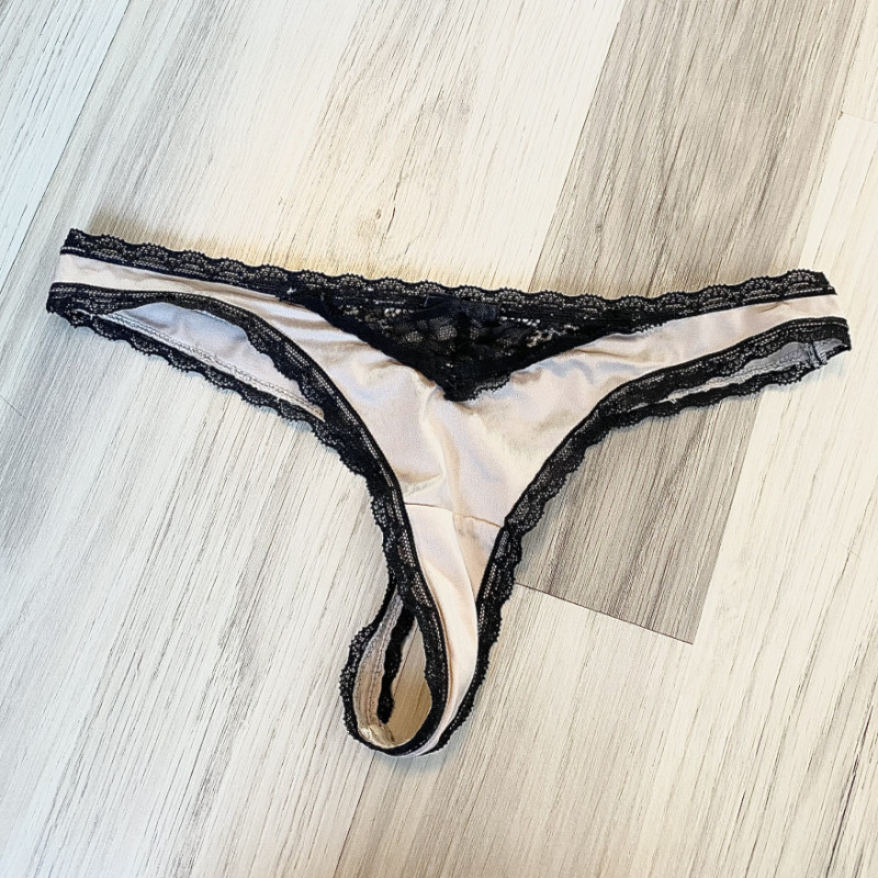 Very used old TEEN thongs