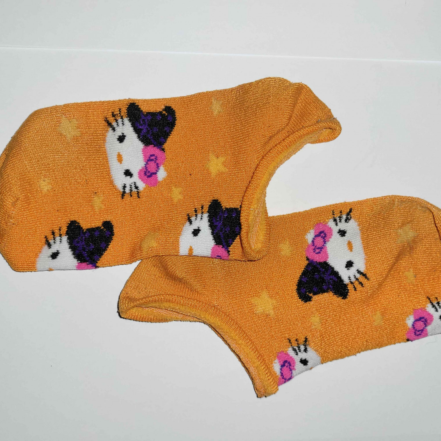 gamer girl worn old ankle socks