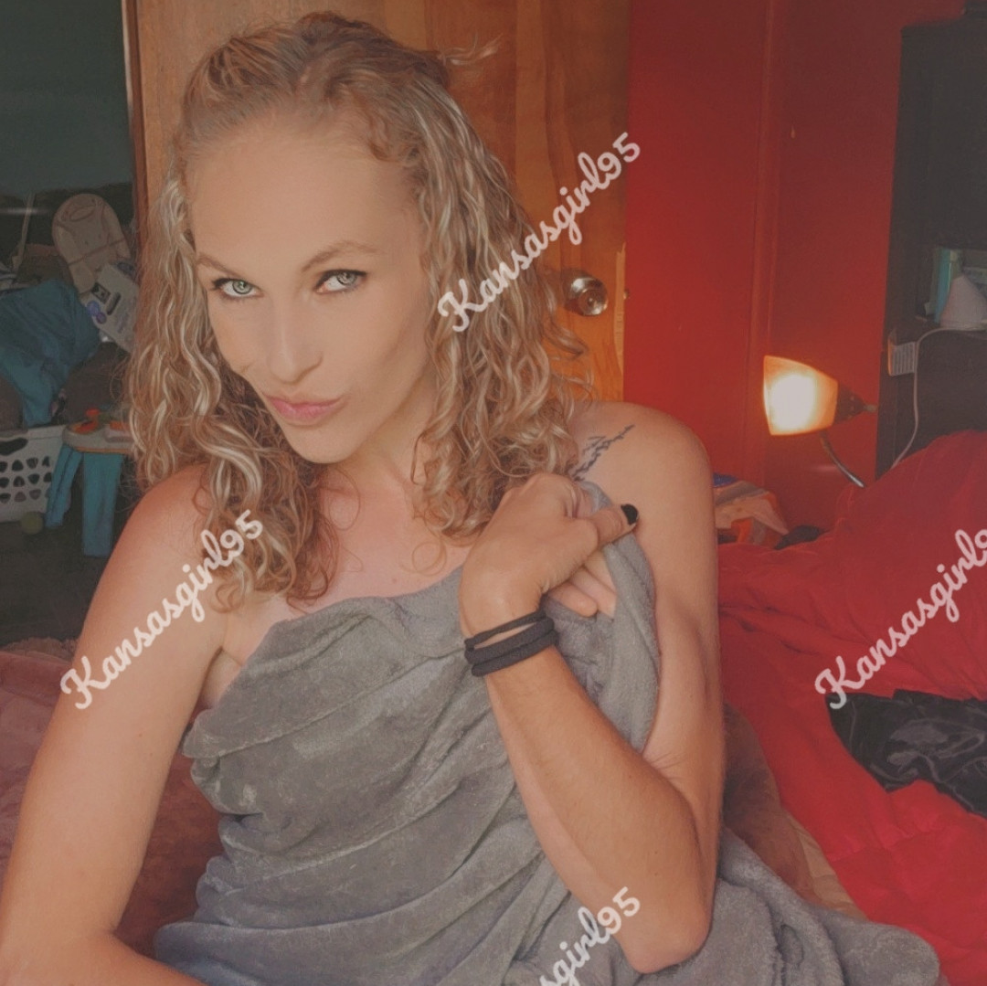 Petite MILF Indoor Tease Set Vol 2