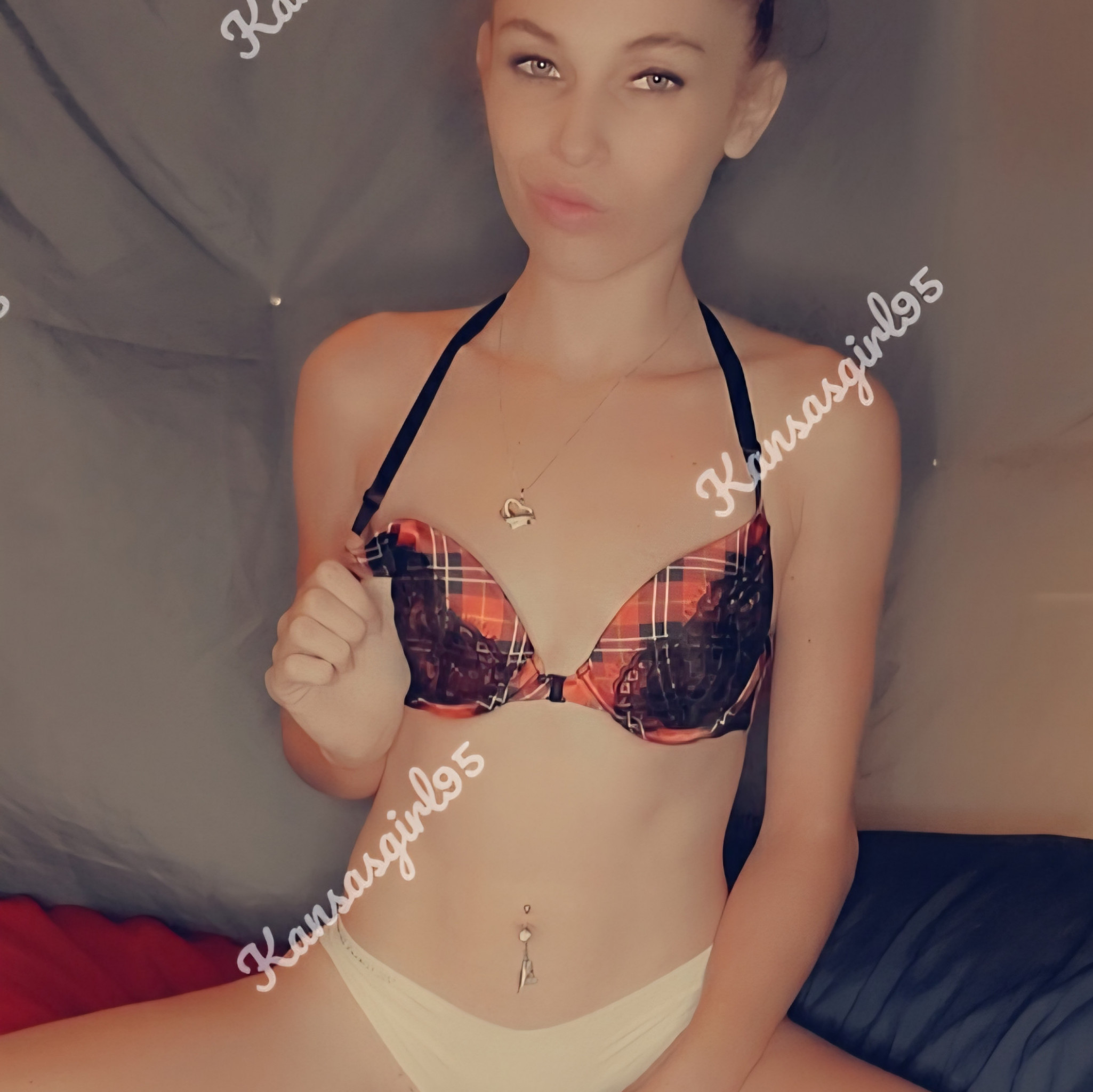 Petite MILF Indoor Tease Set Vol 9