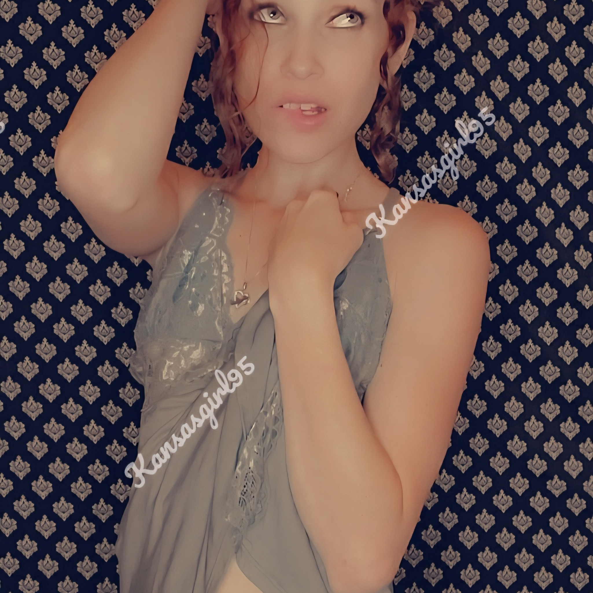 Petite MILF Indoor Tease Set 12