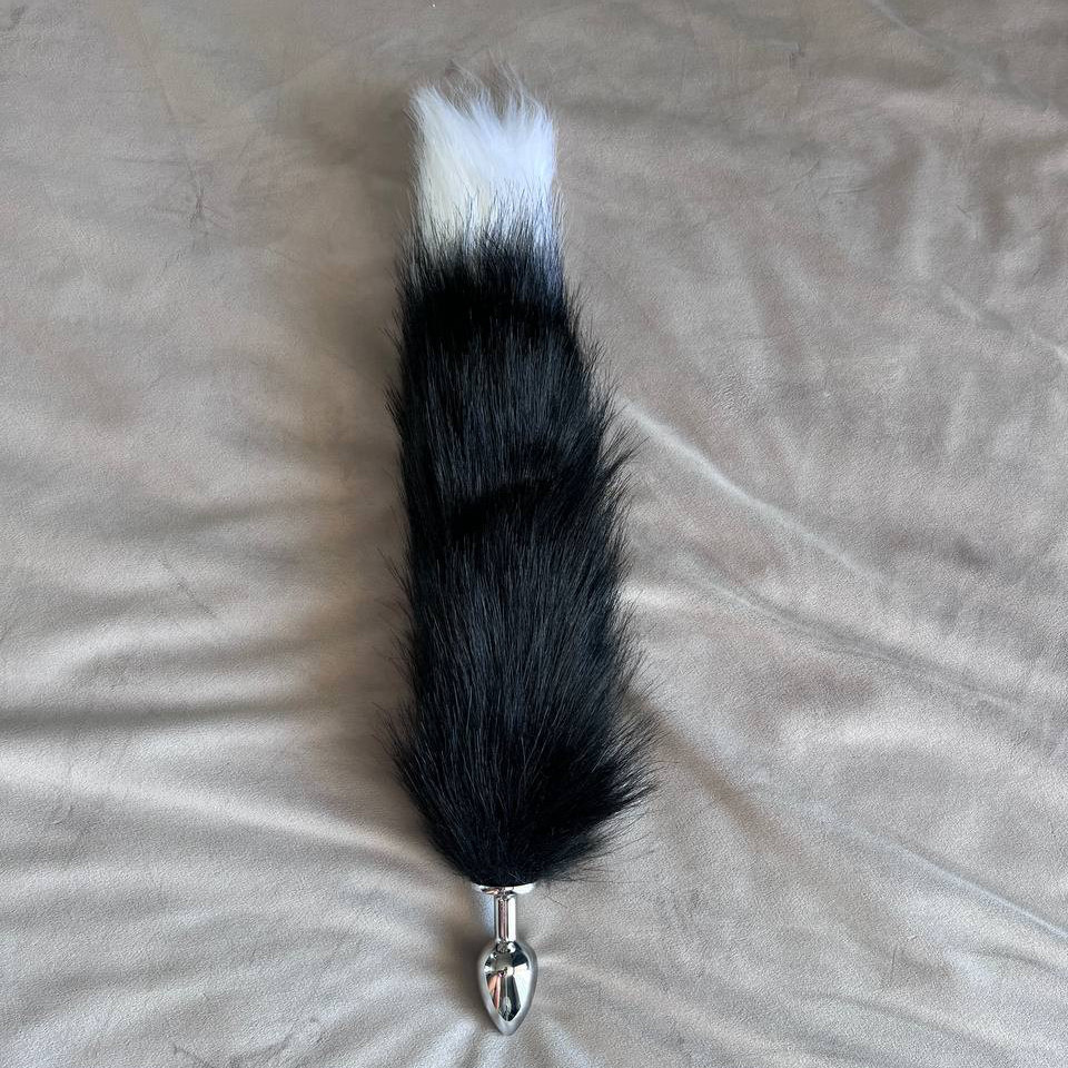 Black Fox Tail Plug