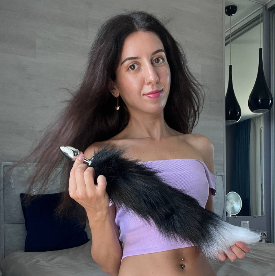 Black Fox Tail Plug