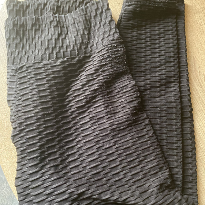 Worn  Lycra Gym Leggings