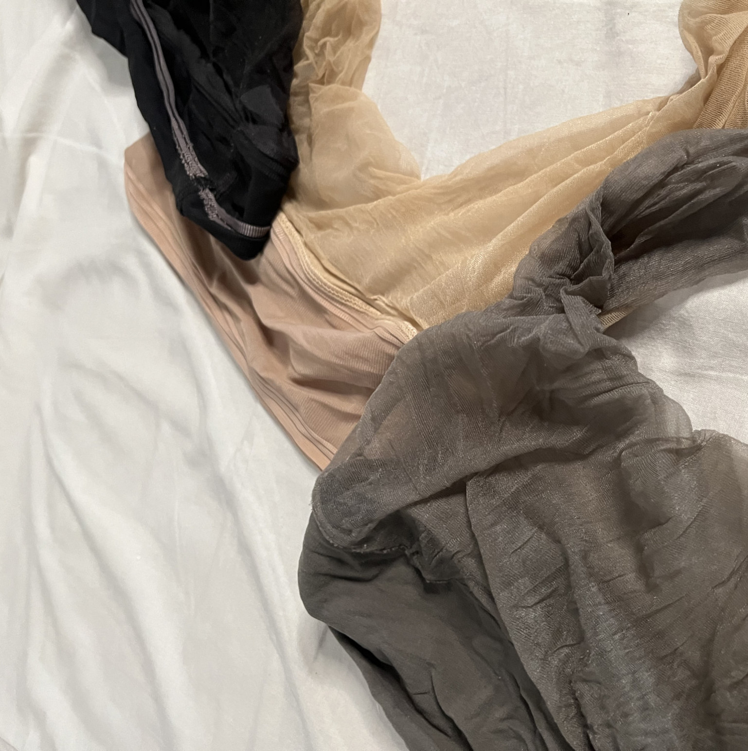 Worn seamless pantyhose