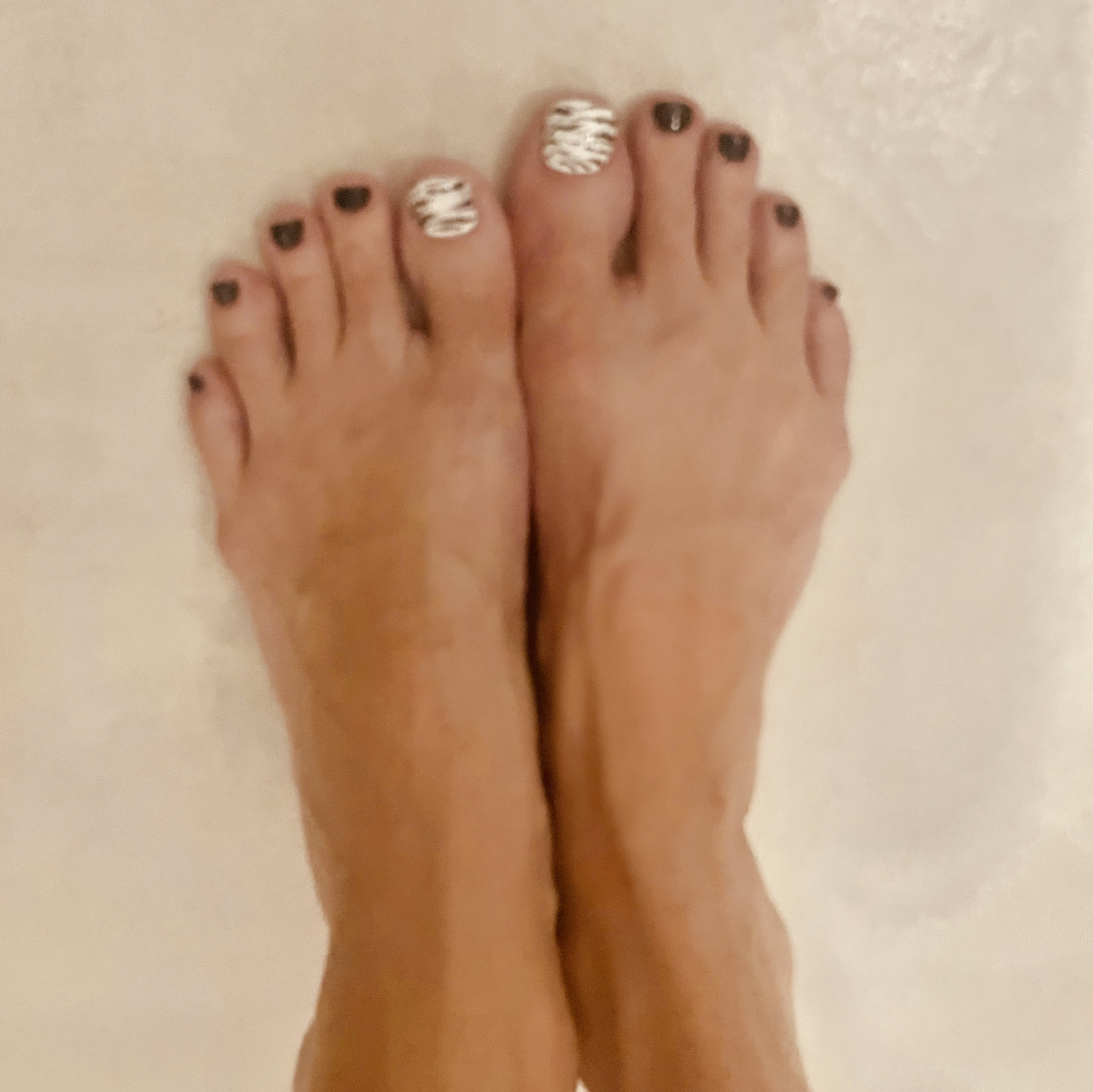 Get Laceys Beautiful High Arched Feet A Pedicure