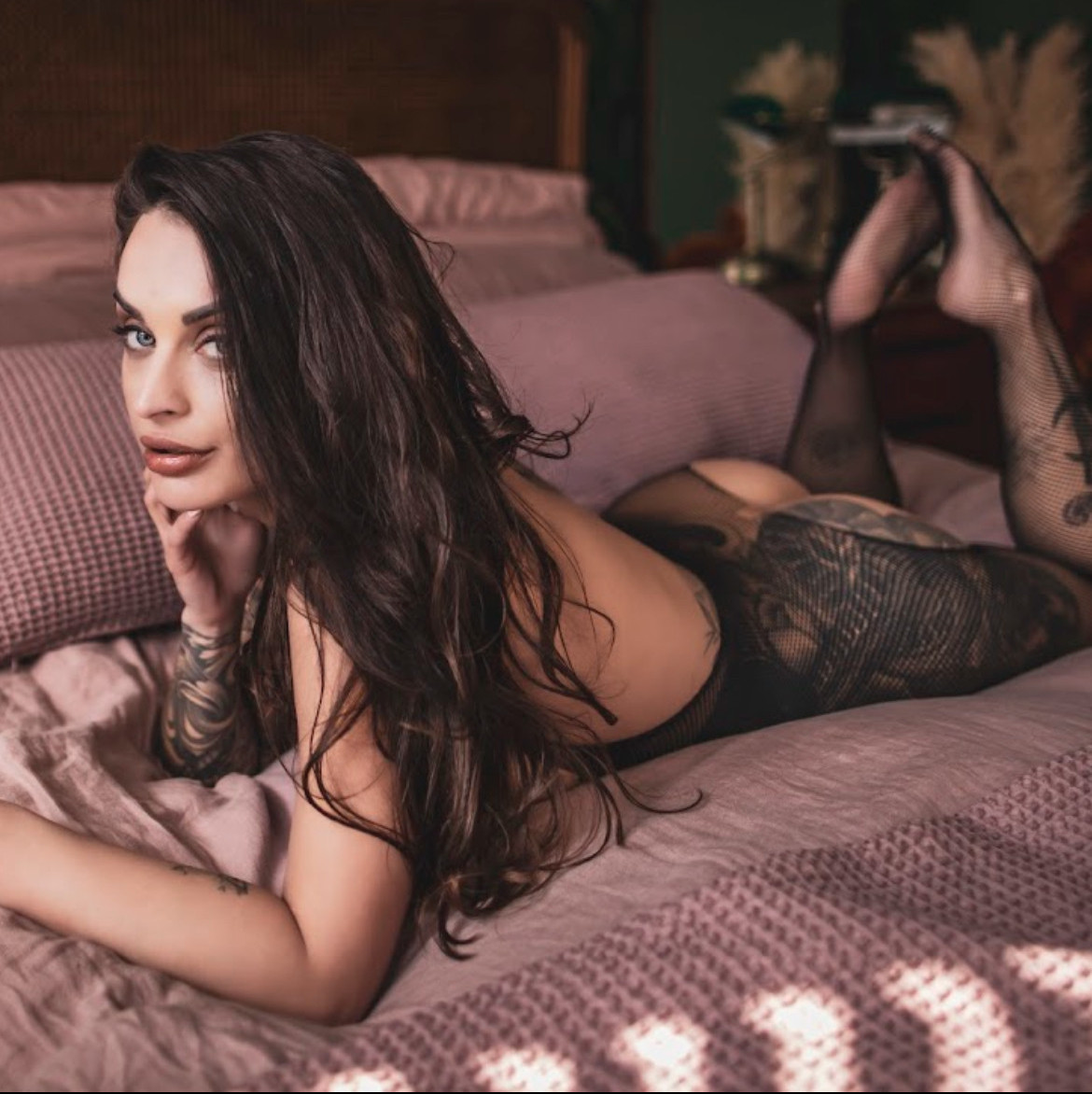 Fishnet Bodysuit Tease: 55 Images