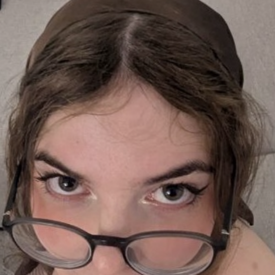 Photo Set: Free Use MMMF Gangbang