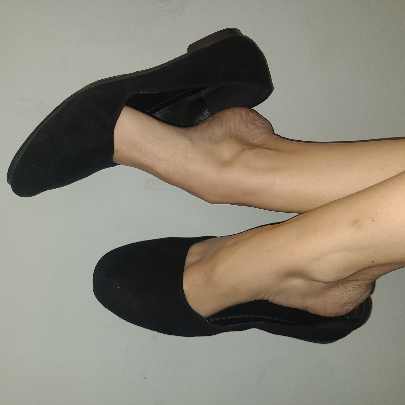 1 pair Black SWEATY STINKY Flats Shoes size 9